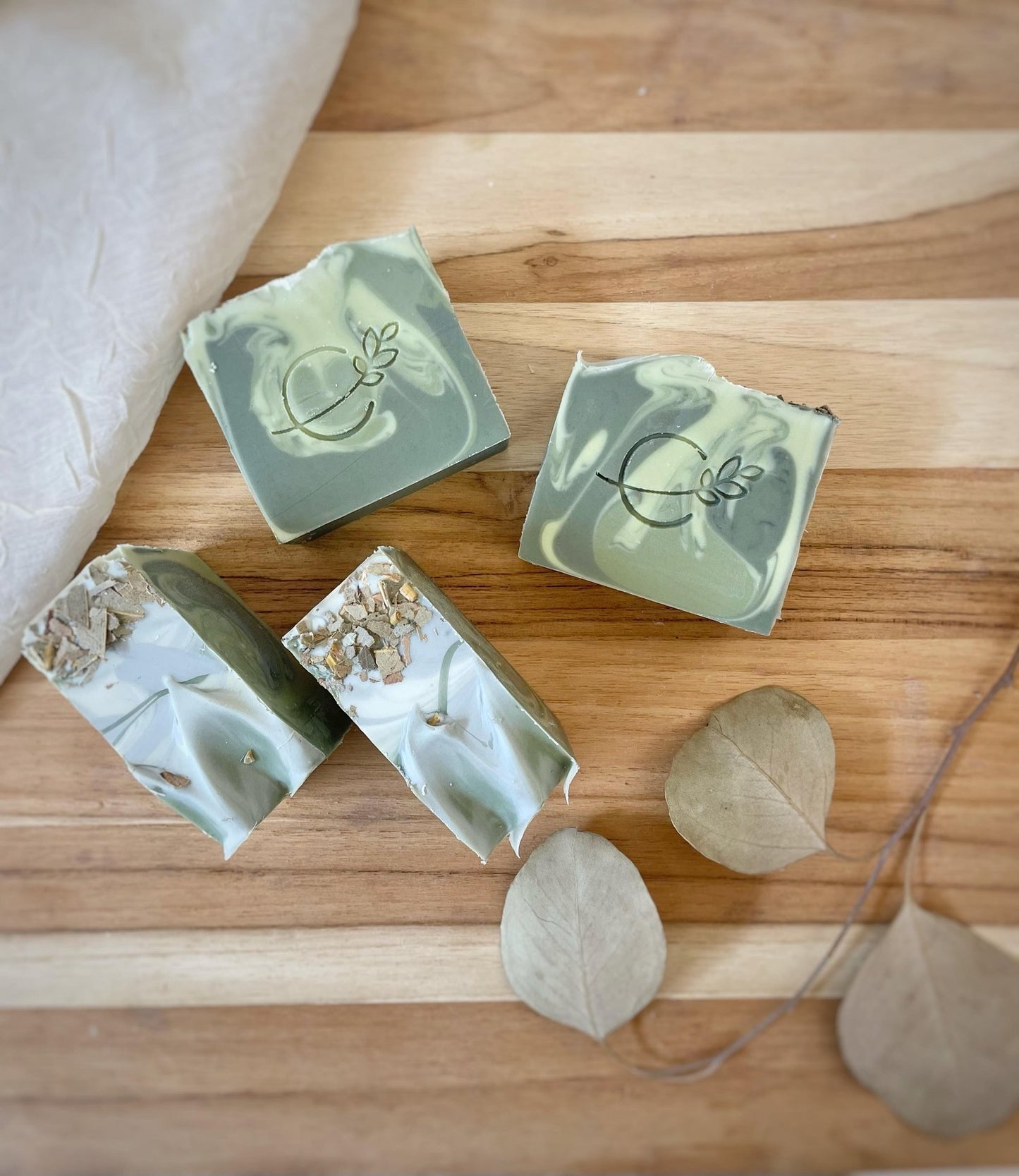 Jabón en Barra -Eucalyptus Soap Bar  – Eucalipto (4.5/5.oz)